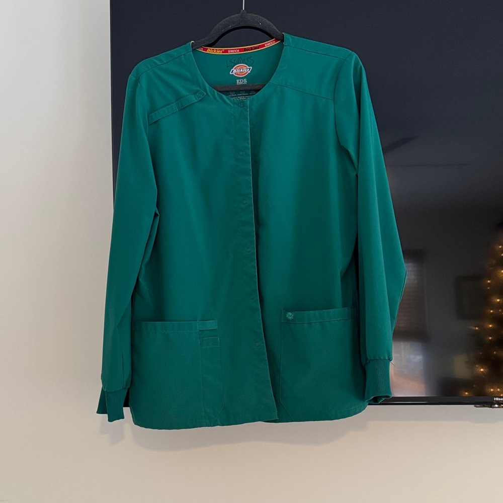 Dickies Women's hunter green scrub Jacket